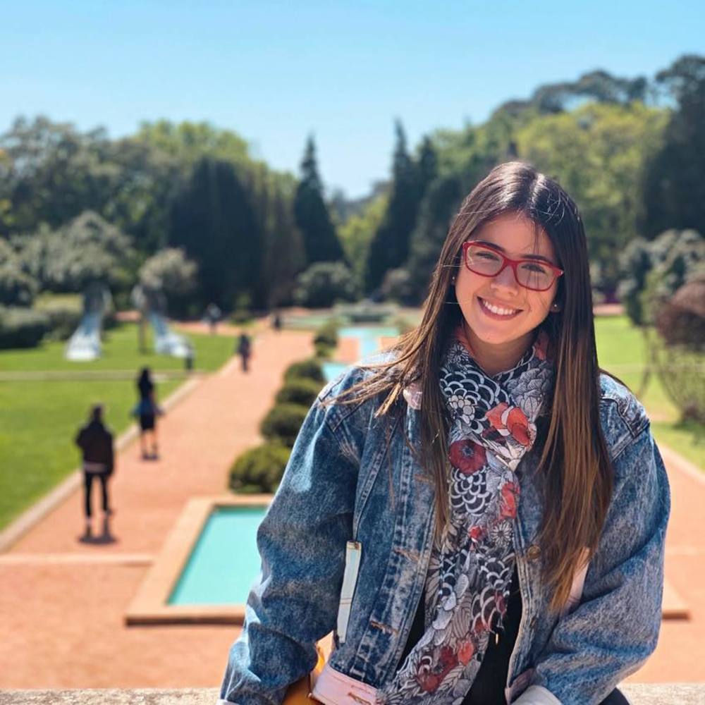 Meet your Posher, Estefania